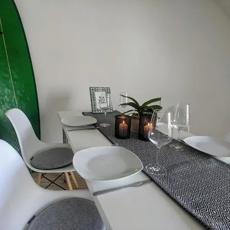Apartment Ueber Den Daechern Von Kirchheim, Modernes