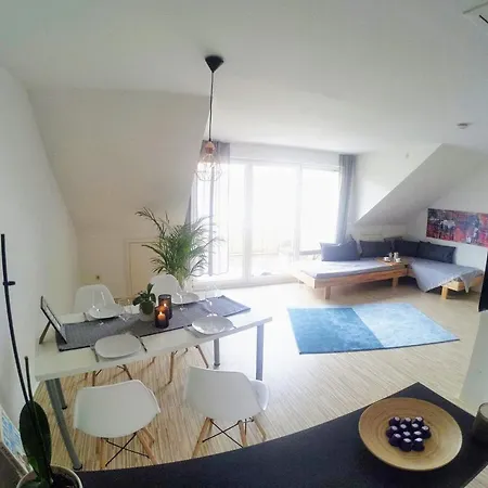 Apartment Ueber Den Daechern Von Kirchheim, Modernes *