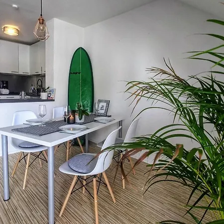 Ueber Den Daechern Von Kirchheim, Modernes Apartman Kirchheim unter Teck